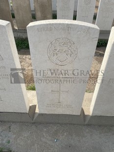 BAGHDAD (NORTH GATE) WAR CEMETERY - LAWTON, JOHN WILLIAM